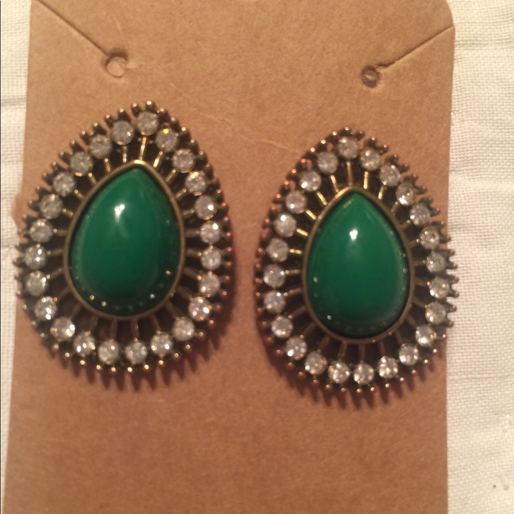 Crystal and green earrings